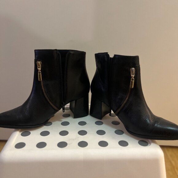 Handmade Leather Booties with Gold Zippers from Stivali - Size EU 36 - Picture 3 of 4